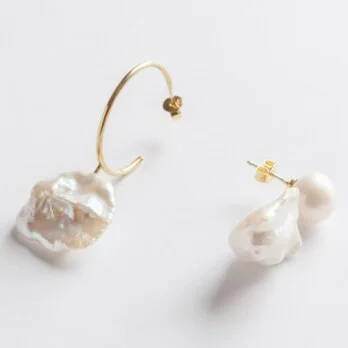 asymetryczne kolczyki z perłami barokowymi